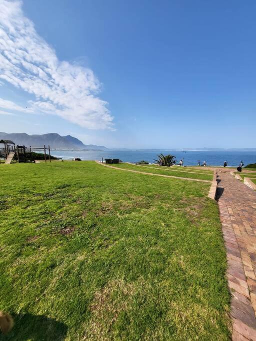 *Self-Check In - Whale Watching Paradise -Central* Hermanus Dış mekan fotoğraf